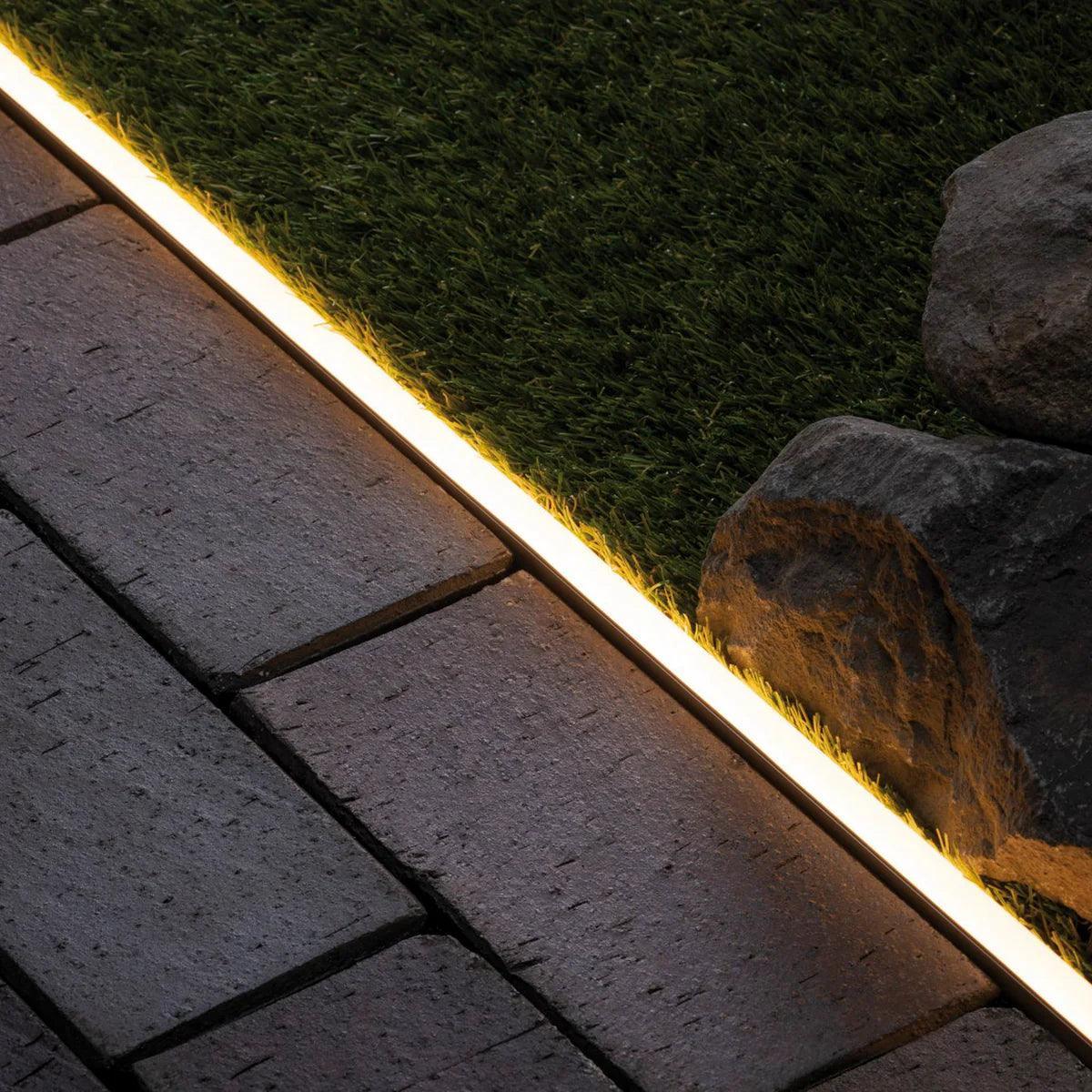 MaxiFlex 8x16mm IP67 — outdoor commercial property entrance lighting (image 5)