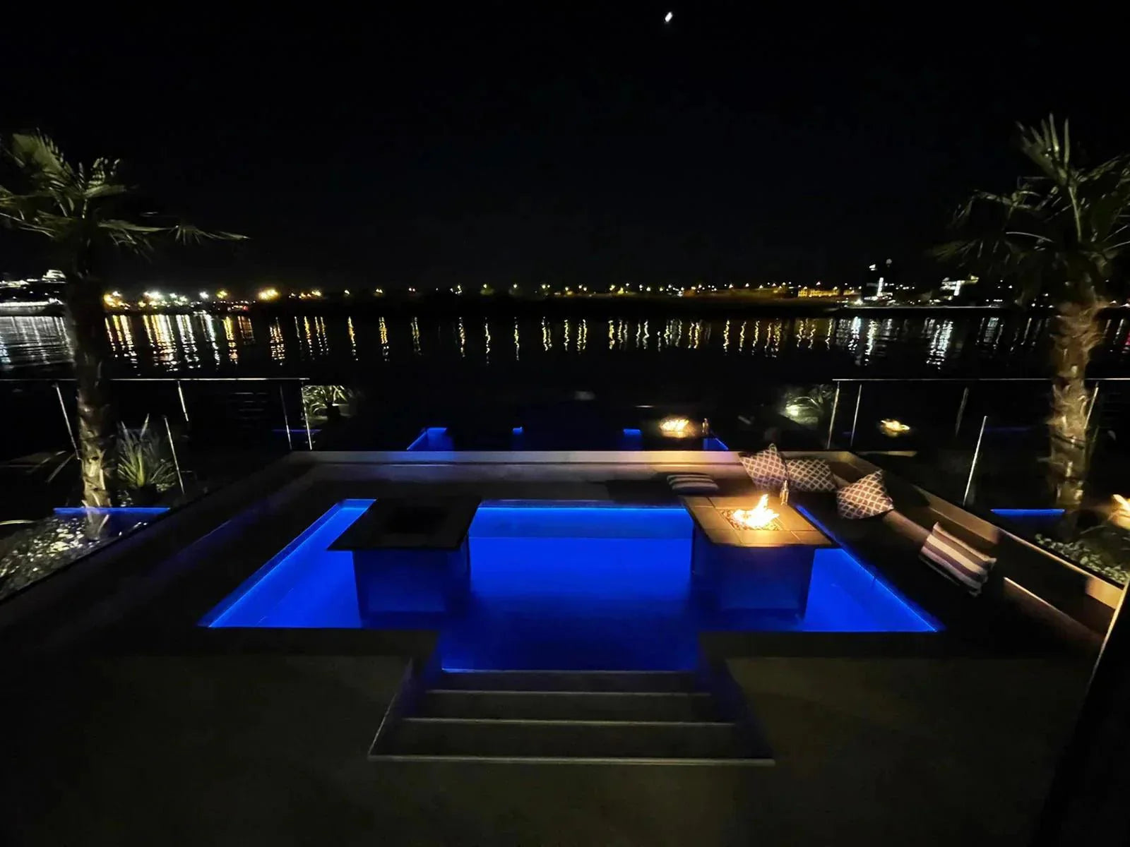 RGB Neon Flex 24V 10x20mm IP67 Waterproof 20 Metre - House of LEDS